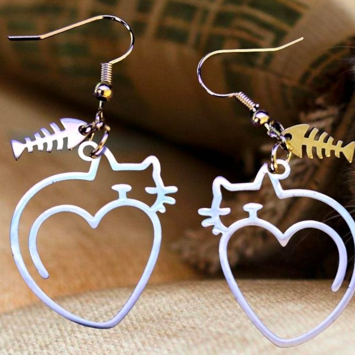 Handmade Cat Heart Earrings with Fishbone Charm – Metal Jewelry for Cat Lovers