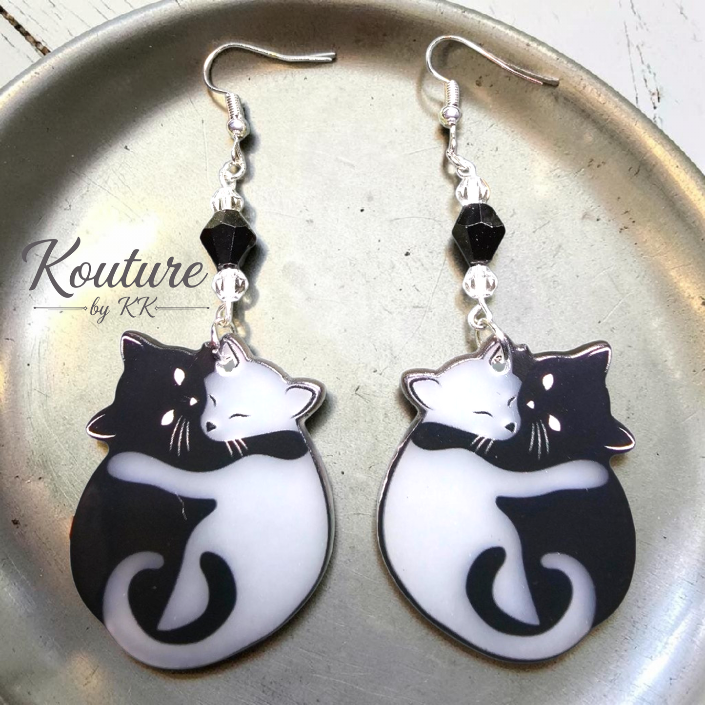 Black & White Hugging Cat Earrings – Yin Yang Kitty Jewelry for Cat Lovers - Glow in the Dark