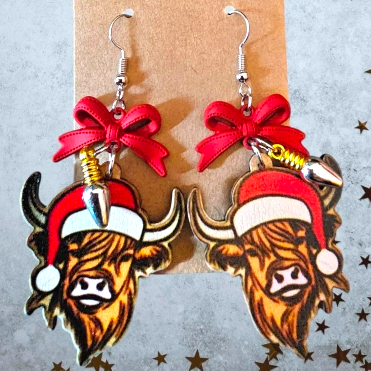 Highland Cow Christmas Earrings – Festive Acrylic & Resin Dangles with Red Metal Bow